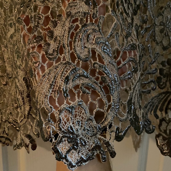 Silver coated lace shirt - Picture 4 of 4